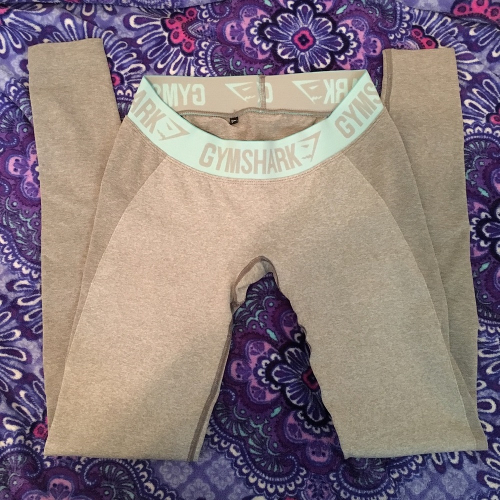 NWOT Light grey/light blue Flex Leggings